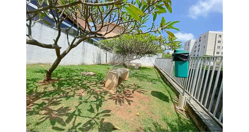 Sobrado à venda no Bairro do Jaraguá na Rua Jairo de Almeida 220