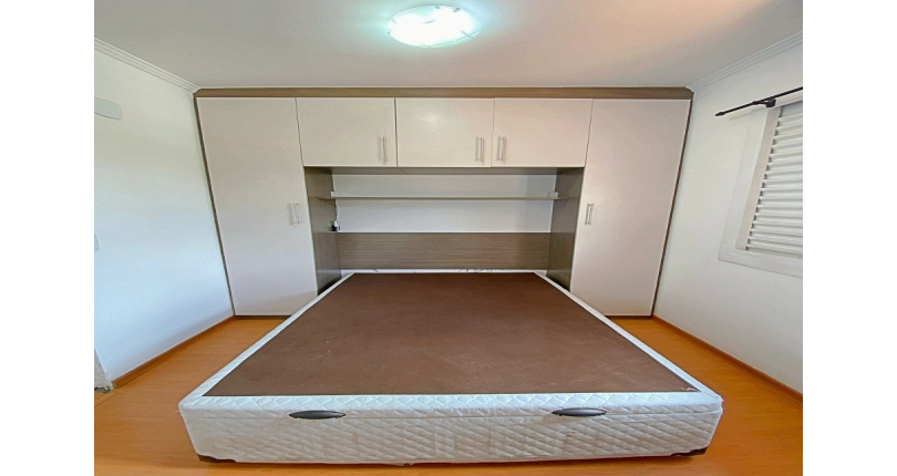 Sobrado à venda no Bairro do Jaraguá na Rua Jairo de Almeida 220