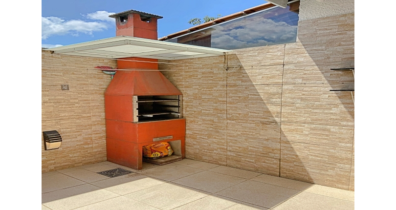 Sobrado à venda no Bairro do Jaraguá na Rua Jairo de Almeida 220