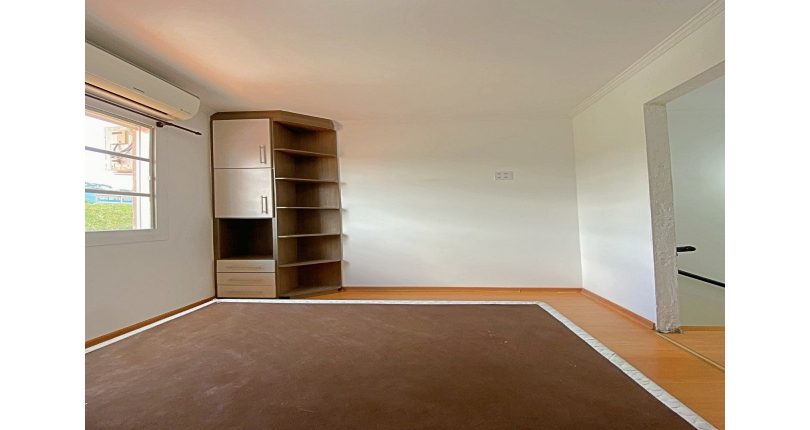 Sobrado à venda no Bairro do Jaraguá na Rua Jairo de Almeida 220