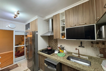 Sobrado à venda no Bairro do Conjunto Residencial Vista Verde na Rua Desembargador Plínio Novaes de Andrade