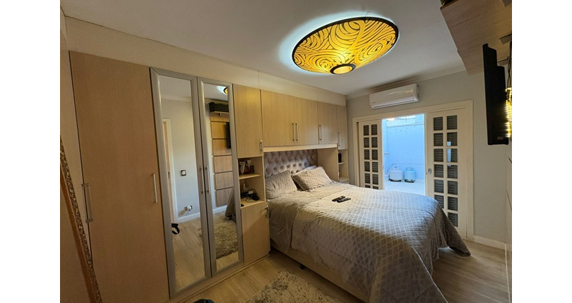 Sobrado à venda no Bairro do Conjunto Residencial Vista Verde na Rua Desembargador Plínio Novaes de Andrade