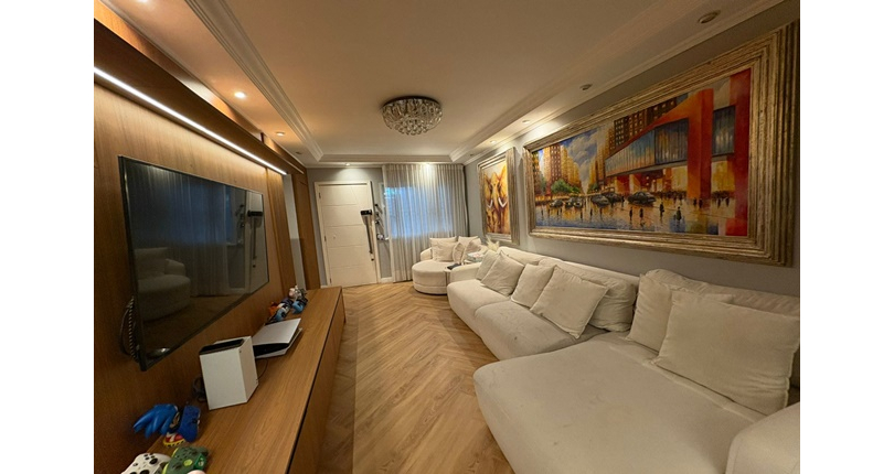 Sobrado à venda no Bairro do Conjunto Residencial Vista Verde na Rua Desembargador Plínio Novaes de Andrade