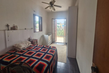 Sobrado à venda no Bairro do Jardim Marisa na Rua José Soeiro de Vaz,