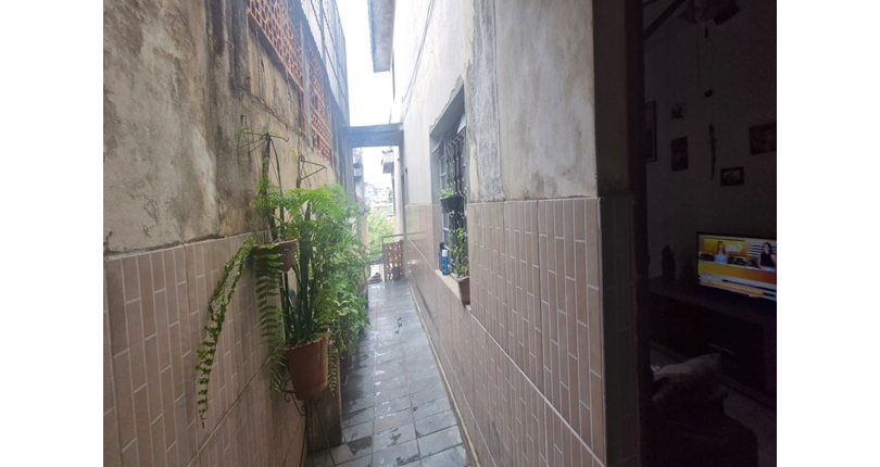 Sobrado à venda no Bairro do Jardim Marisa na Rua José Soeiro de Vaz,