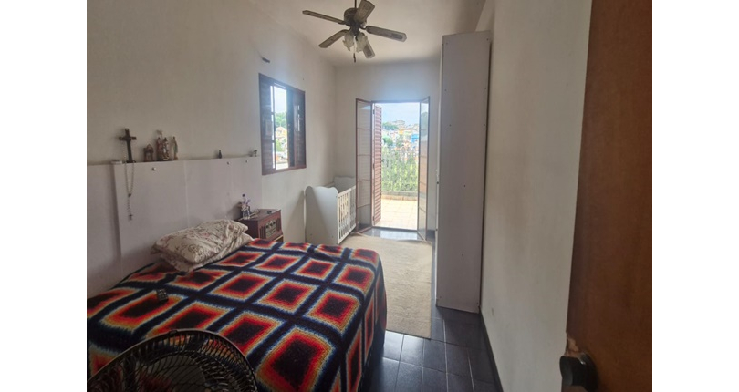 Sobrado à venda no Bairro do Jardim Marisa na Rua José Soeiro de Vaz,