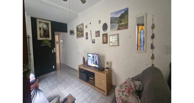 Sobrado à venda no Bairro do Jardim Marisa na Rua José Soeiro de Vaz,