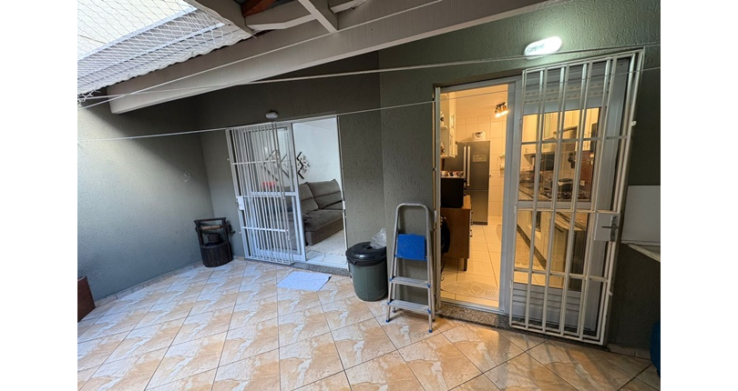 Ótimo Sobrado à venda no Bairro do Conjunto Residencial Vista Verde na Rua Desembargador Plínio Novaes de Andrade