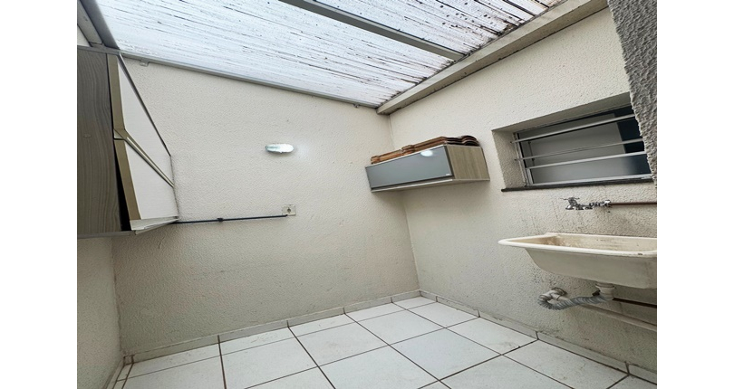 Apartamento Cobertura à venda no Bairro da Vila Zat na Rua Doutor Luís La Scala Júnior 174