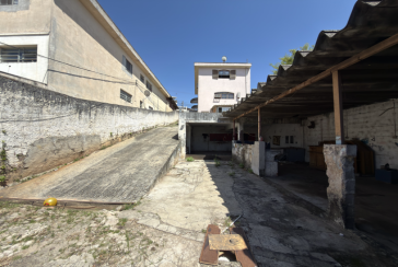 Terreno à venda no Bairro do Jaraguá na Rua Ana Luisa Moreira