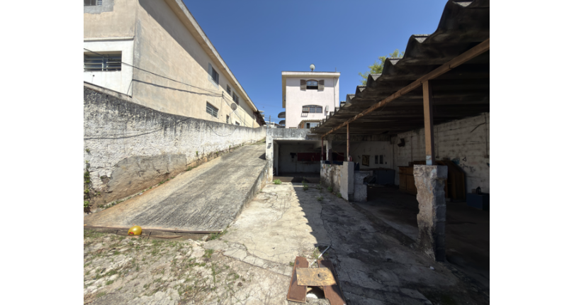 Terreno à venda no Bairro do Jaraguá na Rua Ana Luisa Moreira