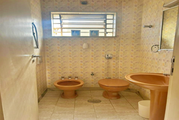 Sobrado à venda no Bairro do Jardim Paulistano na Rua Laerte Assunção,