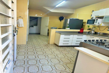 Sobrado à venda no Bairro do Jardim Paulistano na Rua Laerte Assunção,