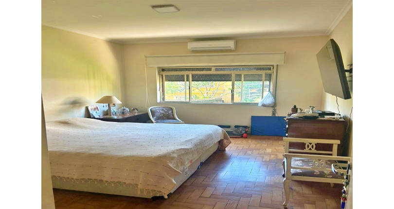 Sobrado à venda no Bairro do Jardim Paulistano na Rua Laerte Assunção,