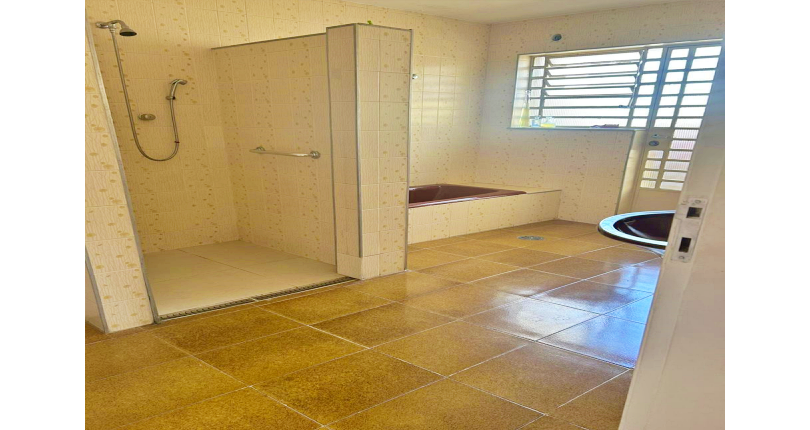 Sobrado à venda no Bairro do Jardim Paulistano na Rua Laerte Assunção,