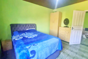 Sobrado à venda no Bairro do Jardim Mangalot na Rua General Lauro Cavalcanti de Farias 