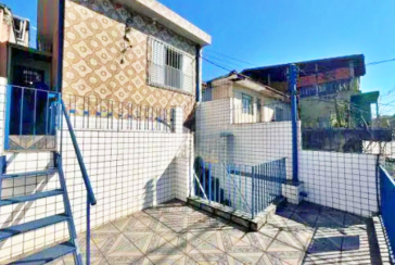 Sobrado à venda no Bairro do Jardim Mangalot na Rua General Lauro Cavalcanti de Farias 