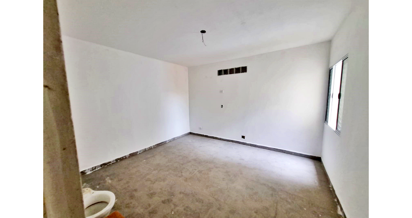 Sobrado à venda no Bairro do Parque São Domingos na Rua Armando Martino