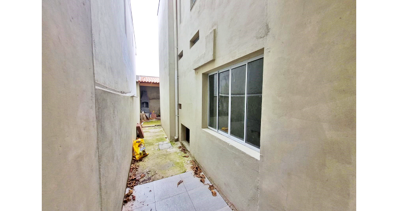 Sobrado à venda no Bairro do Parque São Domingos na Rua Armando Martino