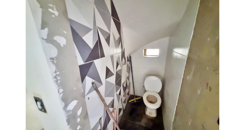 Sobrado à venda no Bairro do Parque São Domingos na Rua Armando Martino