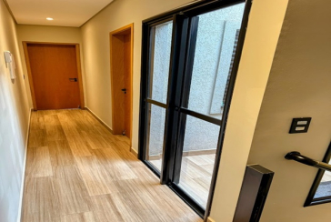 BELO Sobrado Alto Padrão à venda no Bairro do Parque São Domingos na Rua Professora Altina Maynardi de Araújo