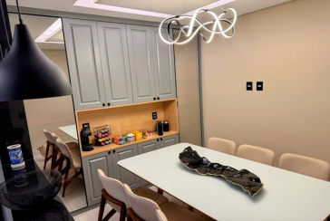 BELO Sobrado Alto Padrão à venda no Bairro do Parque São Domingos na Rua Professora Altina Maynardi de Araújo