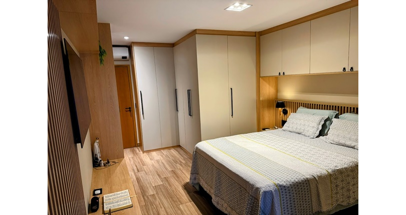 BELO Sobrado Alto Padrão à venda no Bairro do Parque São Domingos na Rua Professora Altina Maynardi de Araújo