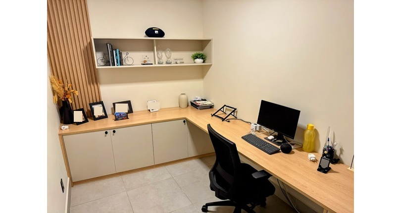 BELO Sobrado Alto Padrão à venda no Bairro do Parque São Domingos na Rua Professora Altina Maynardi de Araújo