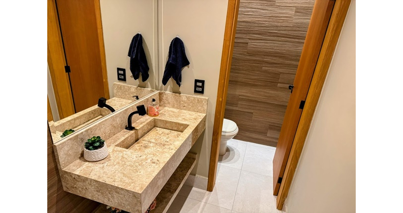 BELO Sobrado Alto Padrão à venda no Bairro do Parque São Domingos na Rua Professora Altina Maynardi de Araújo