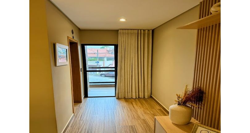 BELO Sobrado Alto Padrão à venda no Bairro do Parque São Domingos na Rua Professora Altina Maynardi de Araújo