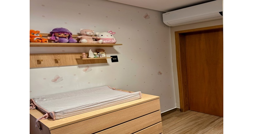 BELO Sobrado Alto Padrão à venda no Bairro do Parque São Domingos na Rua Professora Altina Maynardi de Araújo