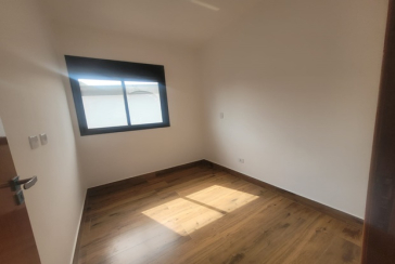 Sobrado novo à venda no Bairro do Parque São Domingos na Rua Doutor Odon Carlos de Figueiredo Ferraz 248