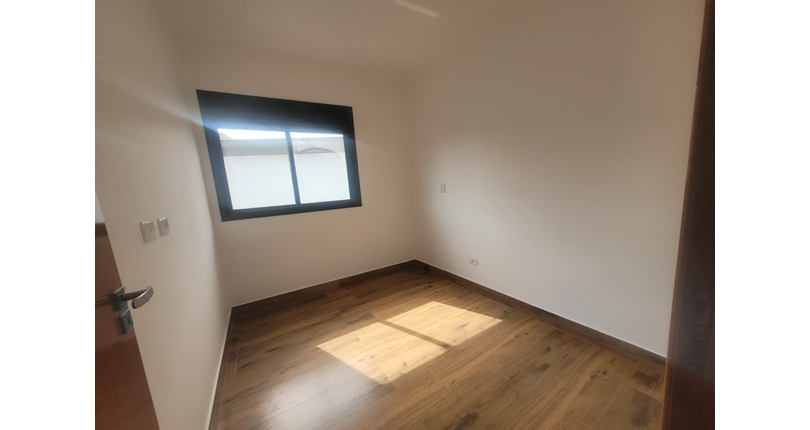 Sobrado novo à venda no Bairro do Parque São Domingos na Rua Doutor Odon Carlos de Figueiredo Ferraz 248