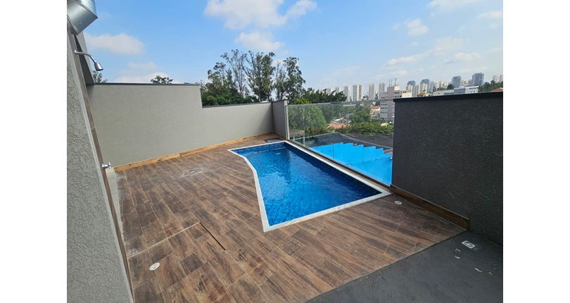 Sobrado novo à venda no Bairro do Parque São Domingos na Rua Doutor Odon Carlos de Figueiredo Ferraz 248