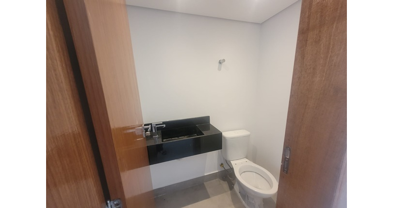 Sobrado novo à venda no Bairro do Parque São Domingos na Rua Doutor Odon Carlos de Figueiredo Ferraz 248, 