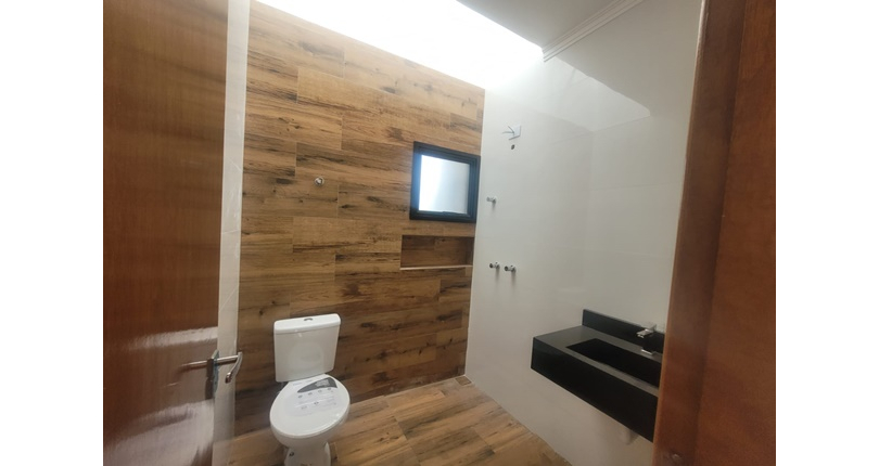 Sobrado novo à venda no Bairro do Parque São Domingos na Rua Doutor Odon Carlos de Figueiredo Ferraz 248, 