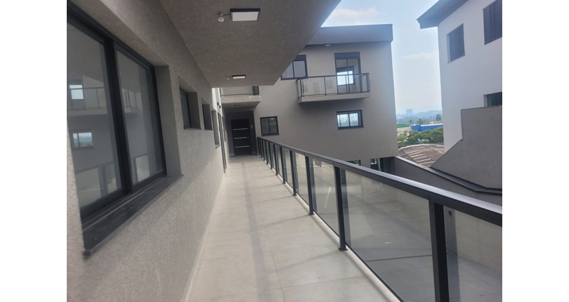 Sobrado novo à venda no Bairro do Parque São Domingos na Rua Doutor Odon Carlos de Figueiredo Ferraz 248, 