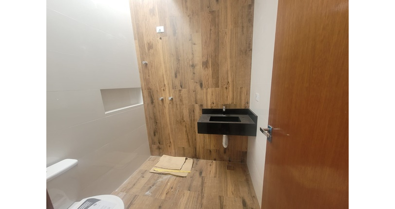 Sobrado novo à venda no Bairro do Parque São Domingos na Rua Doutor Odon Carlos de Figueiredo Ferraz 248, 