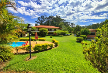 LINDA Casa à venda no Bairro do Chácara Jaraguá na Rua Rio Sapucaia do Sul