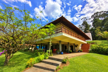 LINDA Casa à venda no Bairro do Chácara Jaraguá na Rua Rio Sapucaia do Sul