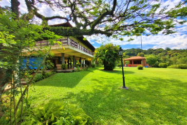LINDA Casa à venda no Bairro do Chácara Jaraguá na Rua Rio Sapucaia do Sul