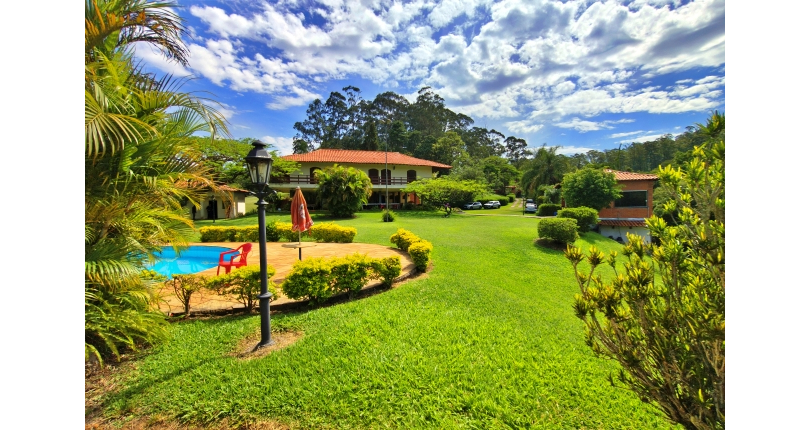 LINDA Casa à venda no Bairro do Chácara Jaraguá na Rua Rio Sapucaia do Sul