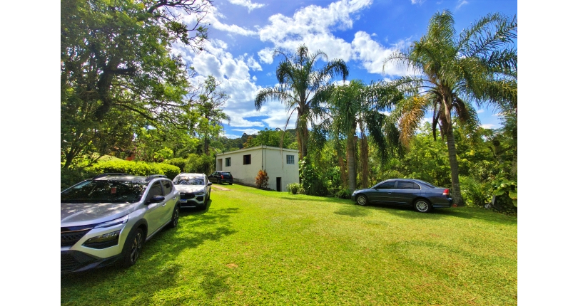 LINDA Casa à venda no Bairro do Chácara Jaraguá na Rua Rio Sapucaia do Sul