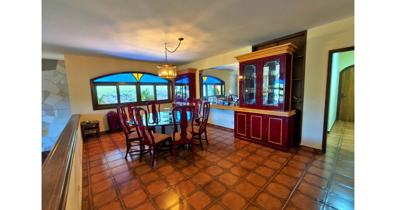 LINDA Casa à venda no Bairro do Chácara Jaraguá na Rua Rio Sapucaia do Sul