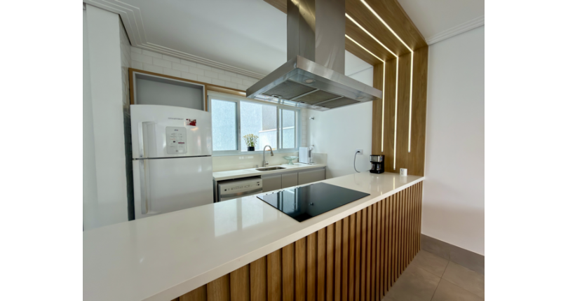 Sobrado semi novo à venda no Bairro do Parque São Domingos na Rua Antônio Carlos Pereira