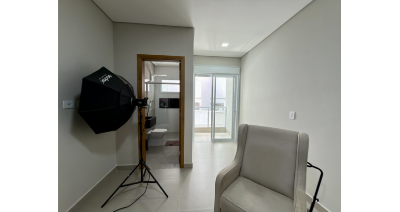 Sobrado semi novo à venda no Bairro do Parque São Domingos na Rua Antônio Carlos Pereira