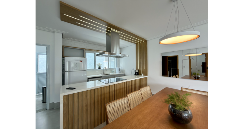 Sobrado semi novo à venda no Bairro do Parque São Domingos na Rua Antônio Carlos Pereira