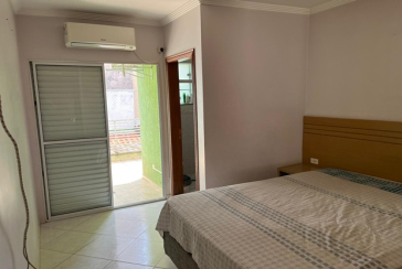  Sobrado à venda no Bairro da Vila Piauí na Rua Jacques Pilon