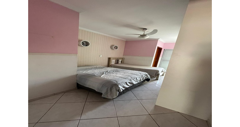  Sobrado à venda no Bairro da Vila Piauí na Rua Jacques Pilon