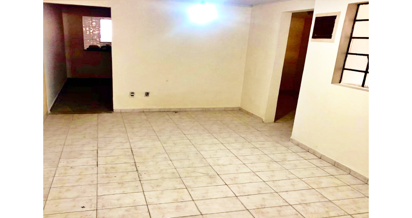 Casa assobradada à venda no Bairro do Jardim Cidade Pirituba na Rua Cracas